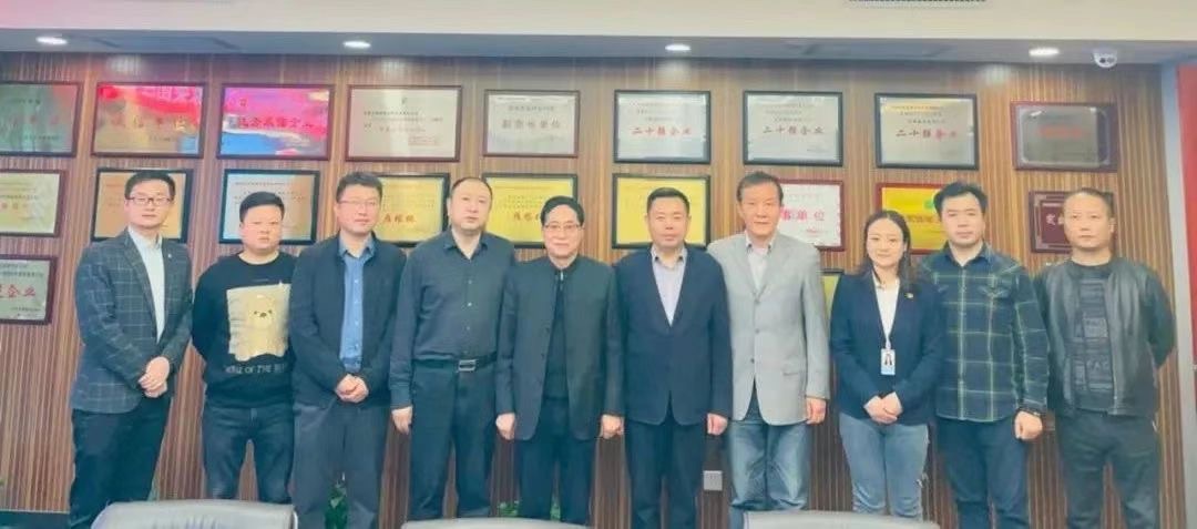 秦商百人會、西安建筑安裝協(xié)會蒞臨立豪集團交流座談